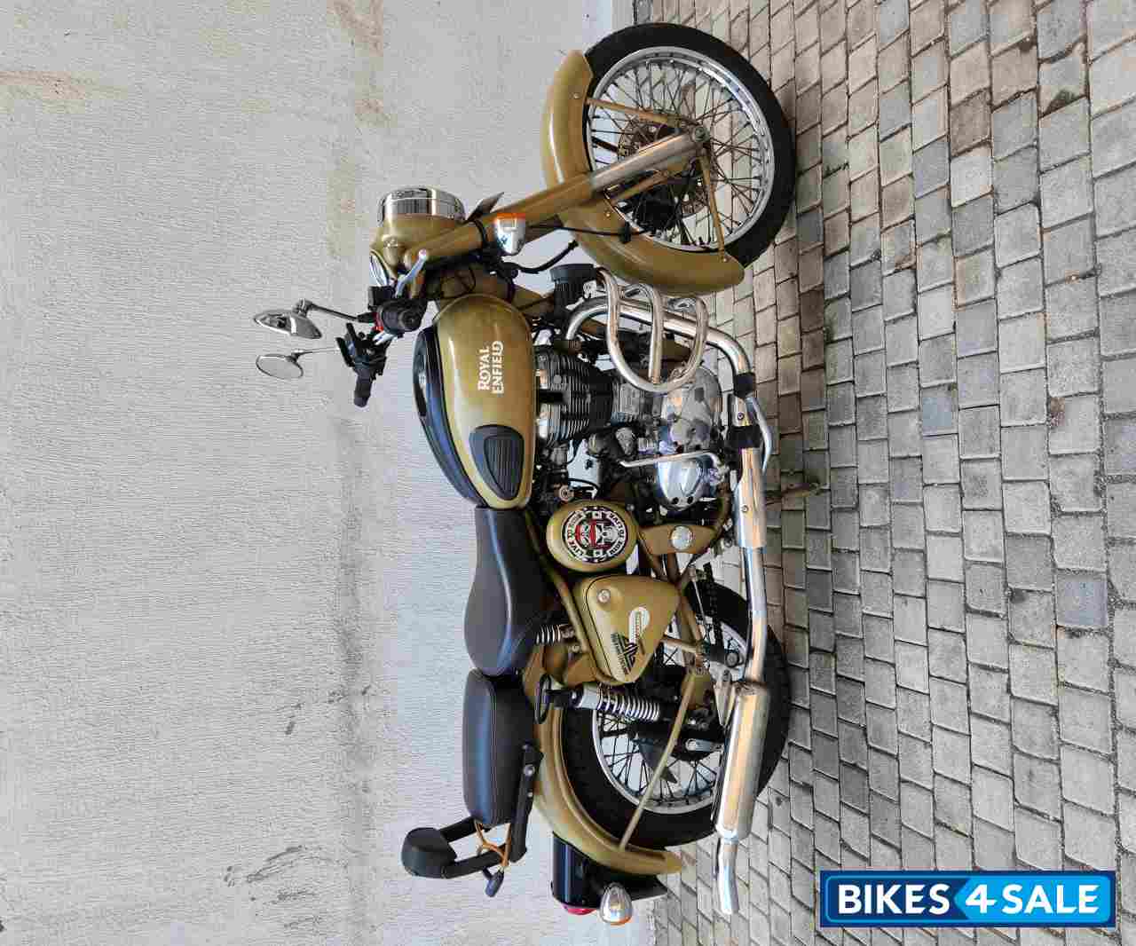 Desert Storm Royal Enfield Classic Desert Storm