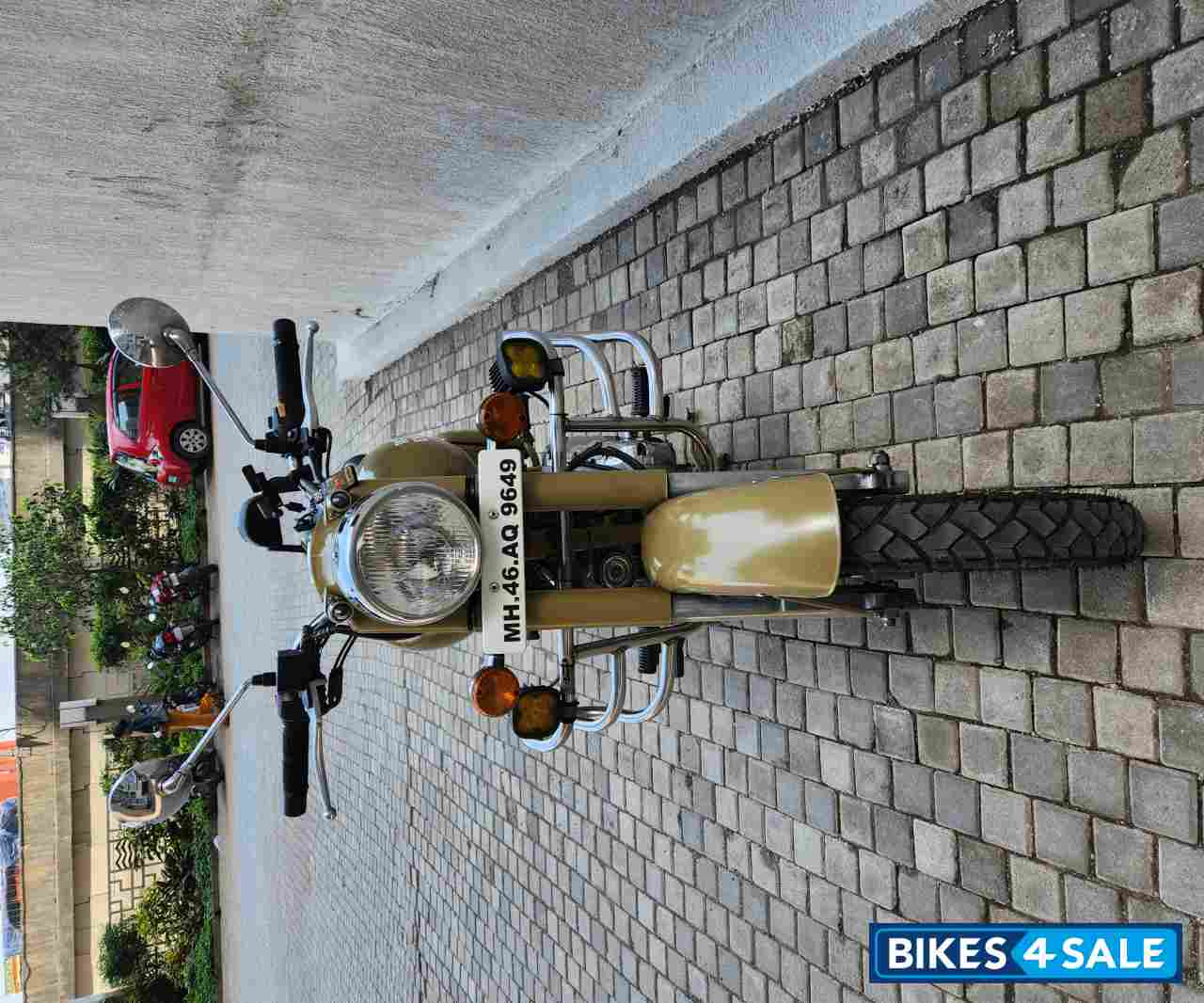 Desert Storm Royal Enfield Classic Desert Storm