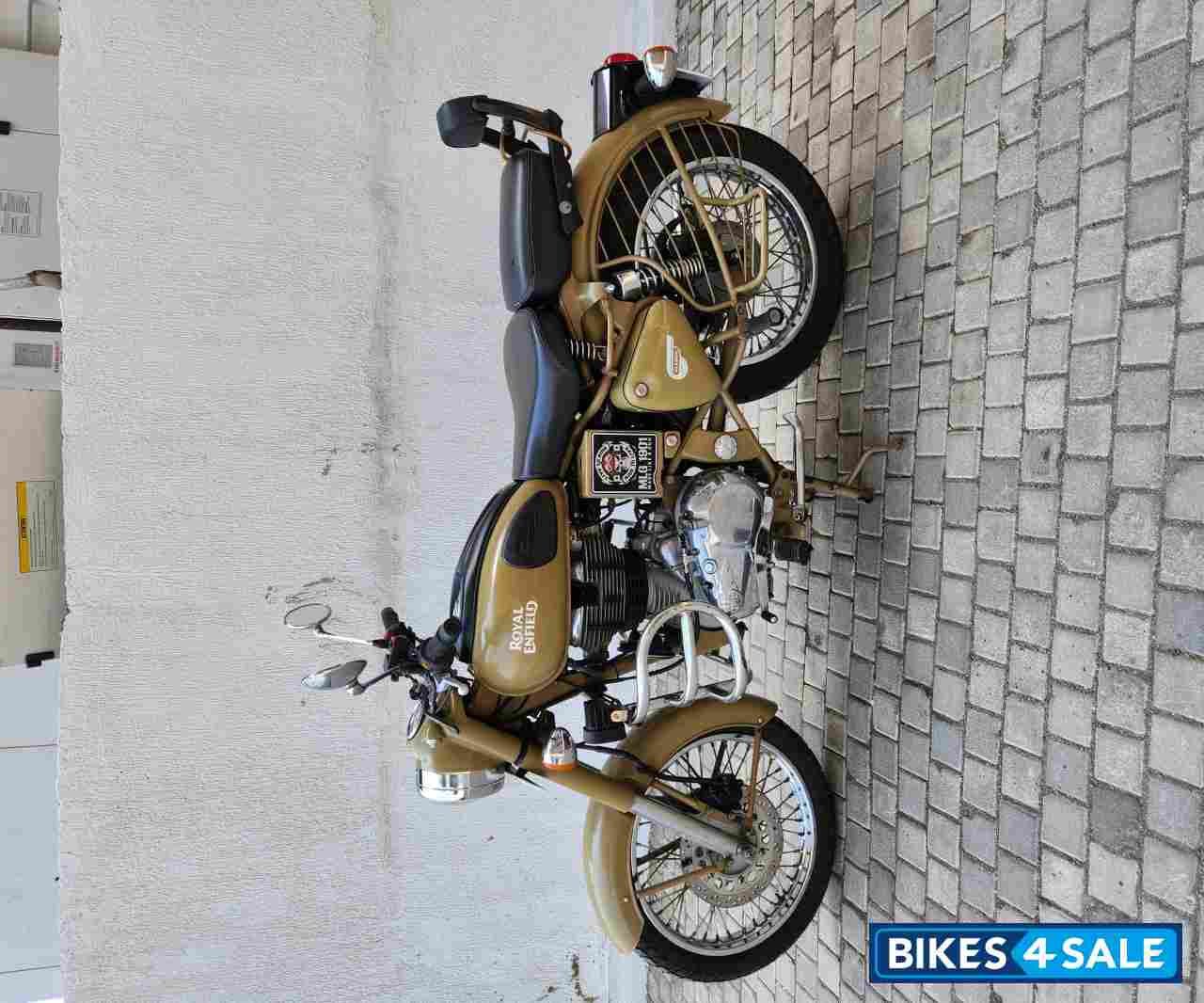 Desert Storm Royal Enfield Classic Desert Storm