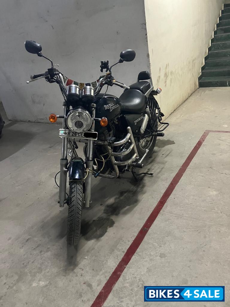 Black Royal Enfield Thunderbird