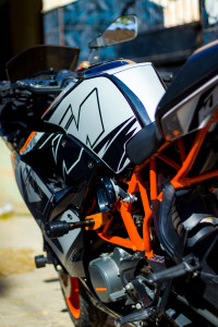 Black KTM RC 200