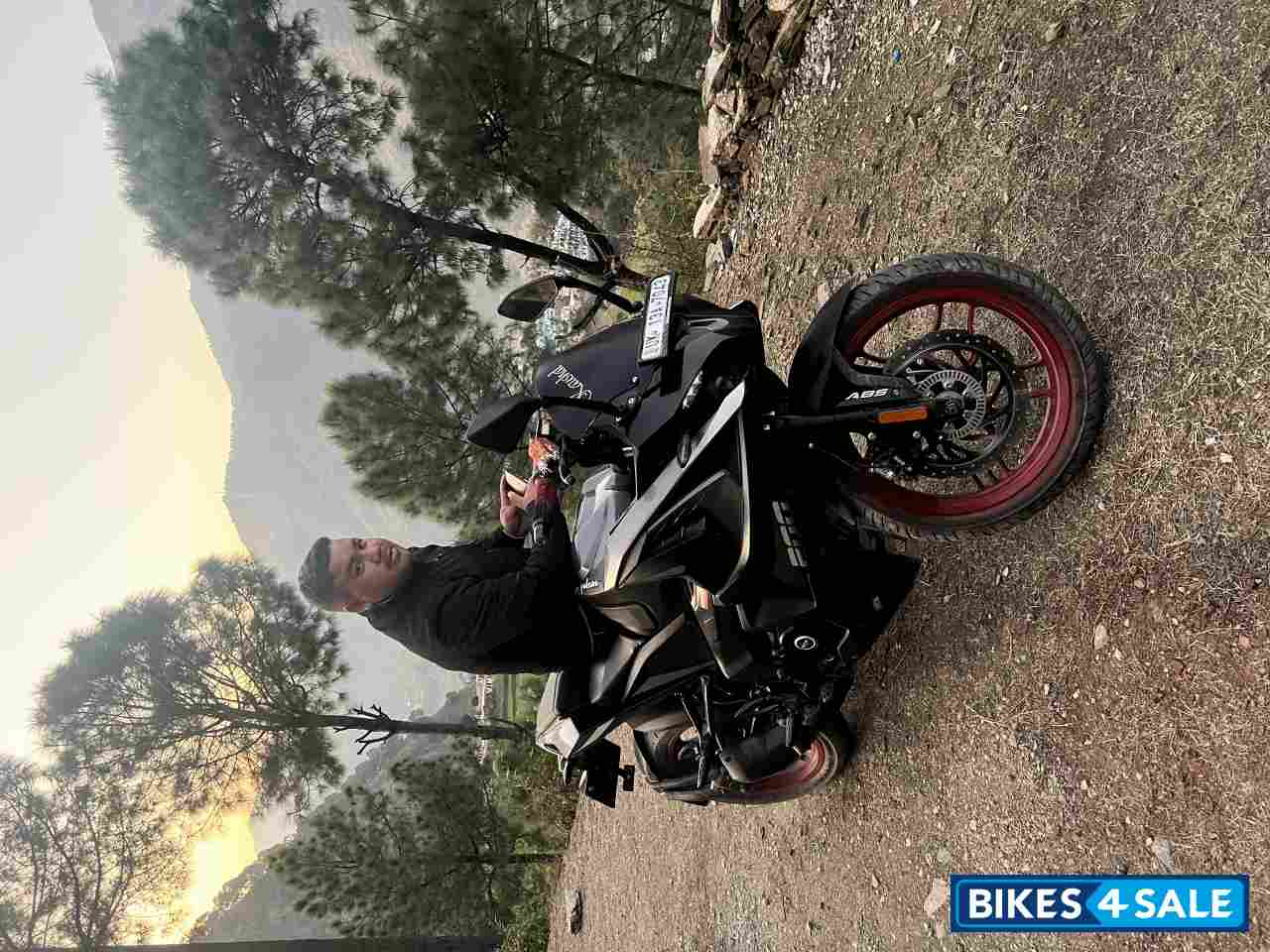 Bajaj Pulsar RS 200 BS6