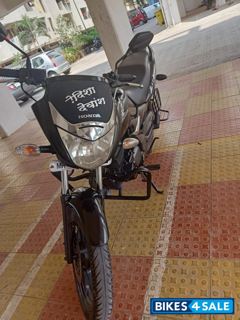 Black Honda CB Unicorn