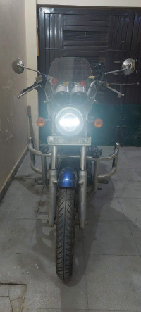 Marine Blue Royal Enfield Thunderbird 350