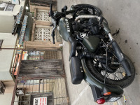 Royal Enfield Classic 500