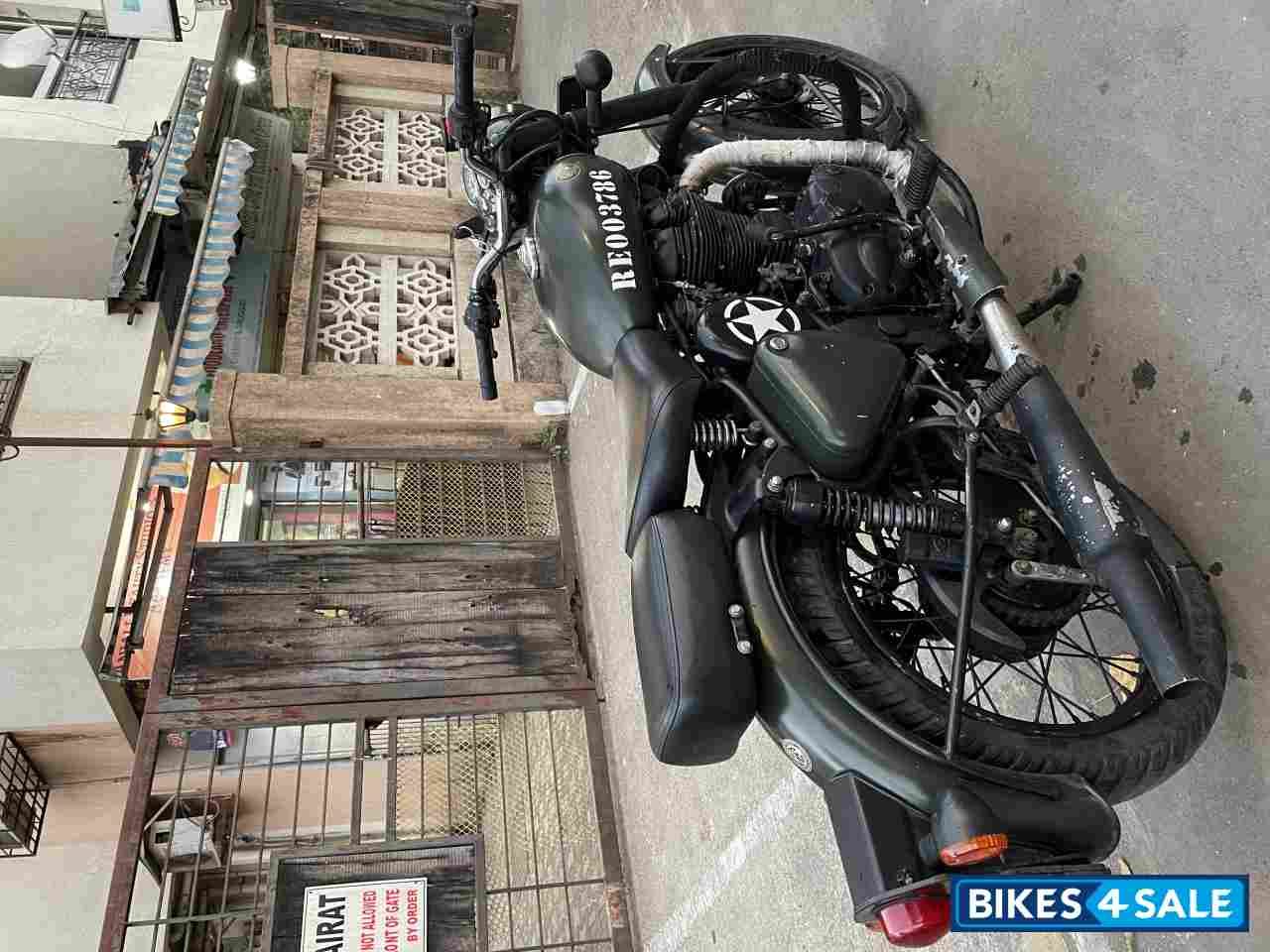 Royal Enfield Classic 500