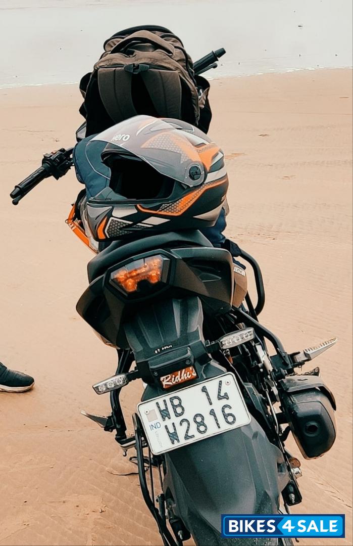 Red Hero Xtreme 160R BS6