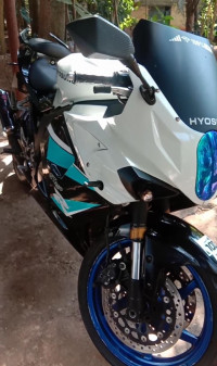 Hyosung GT250R