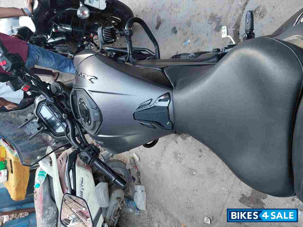 Black Bajaj Dominar 400 ABS BS6