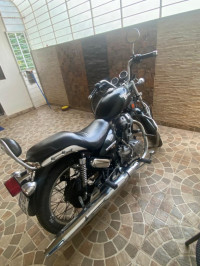Black Royal Enfield Thunderbird TwinSpark 350