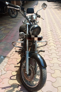 Bajaj Avenger Street 220