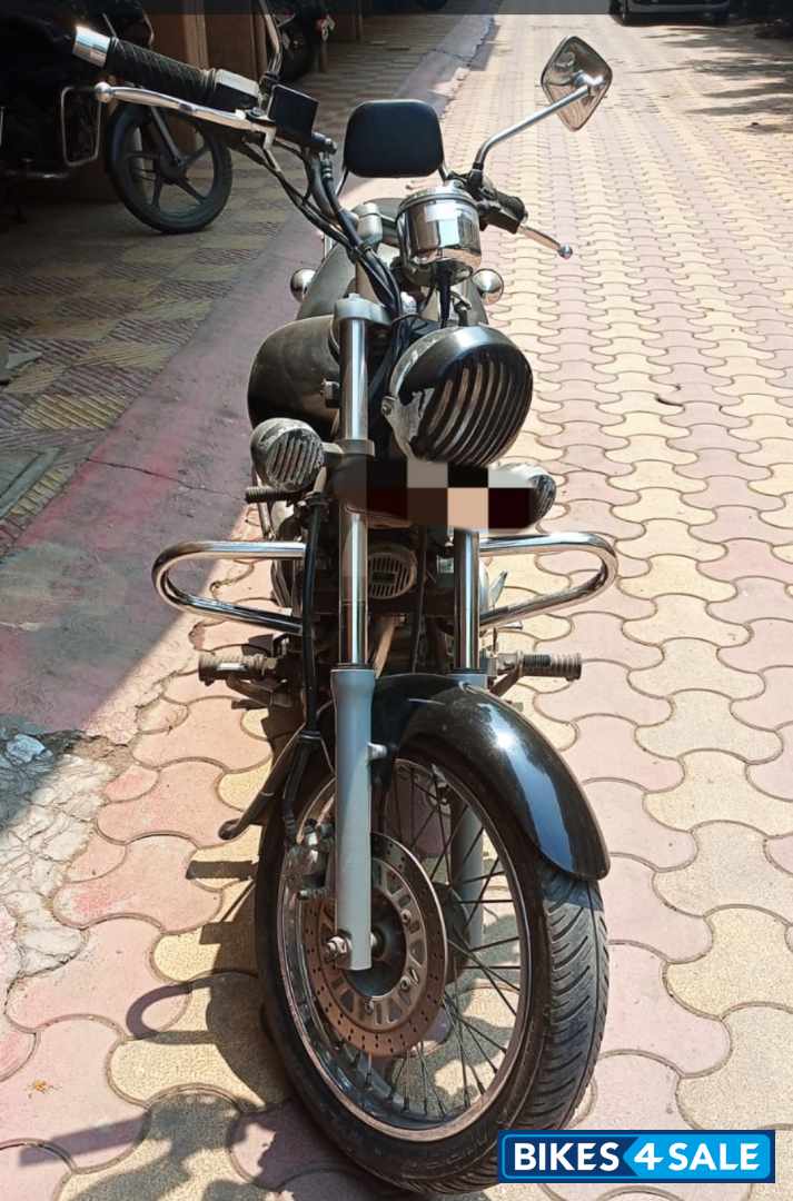 Bajaj Avenger Street 220