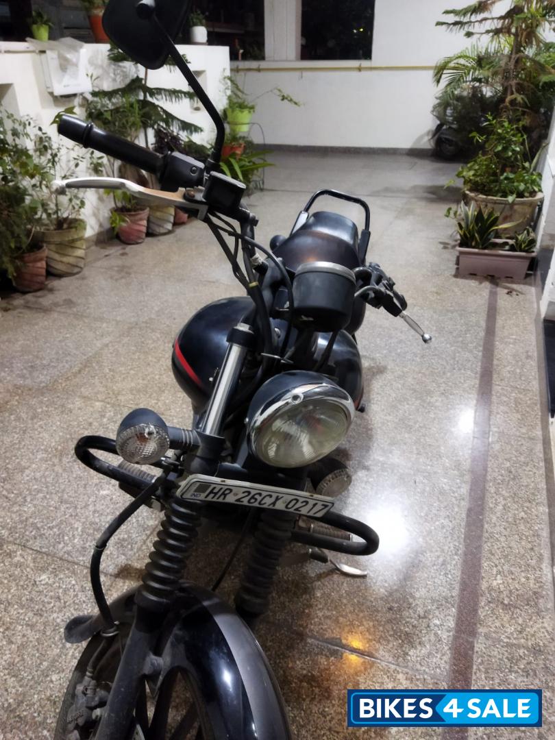 Bajaj Avenger Street 220