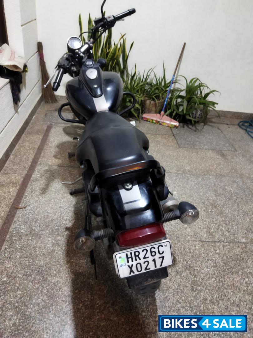 Bajaj Avenger Street 220