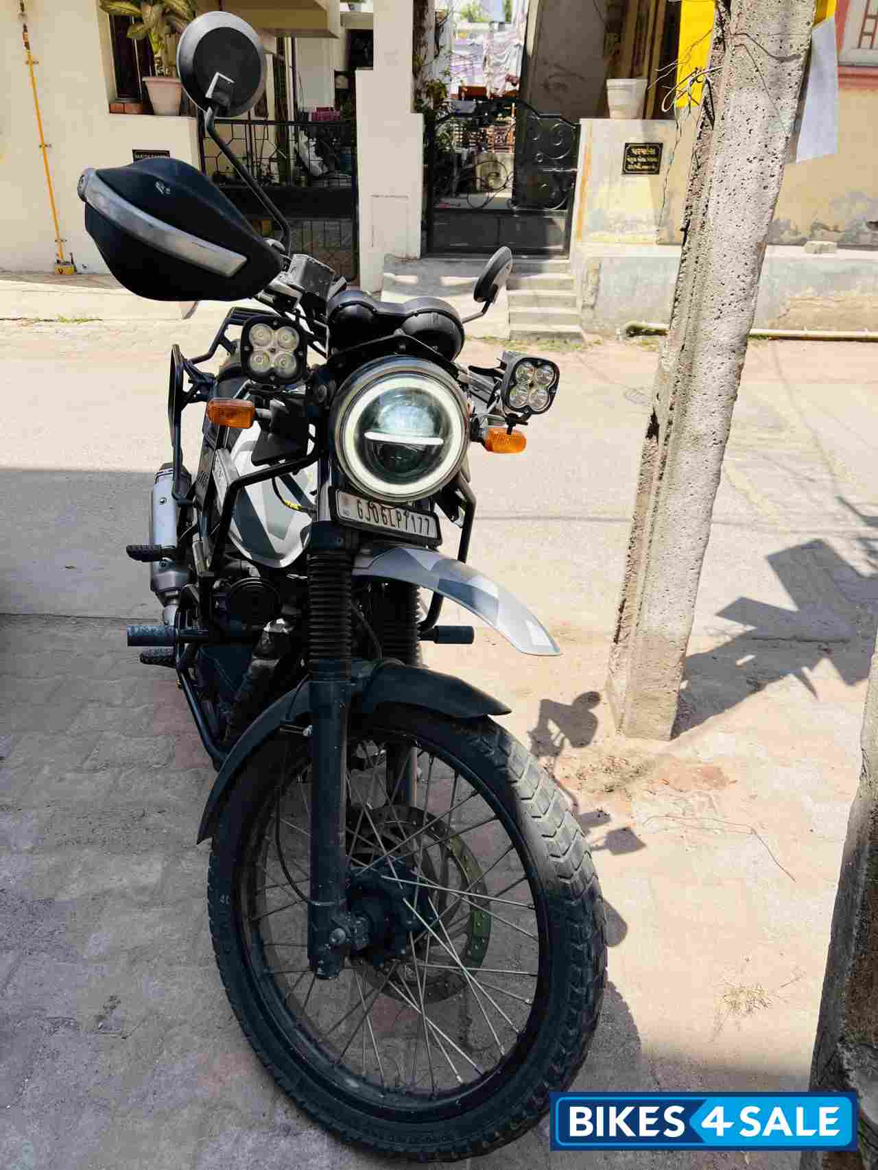 Royal Enfield Himalayan Sleet