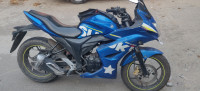 Blue Suzuki Gixxer SF