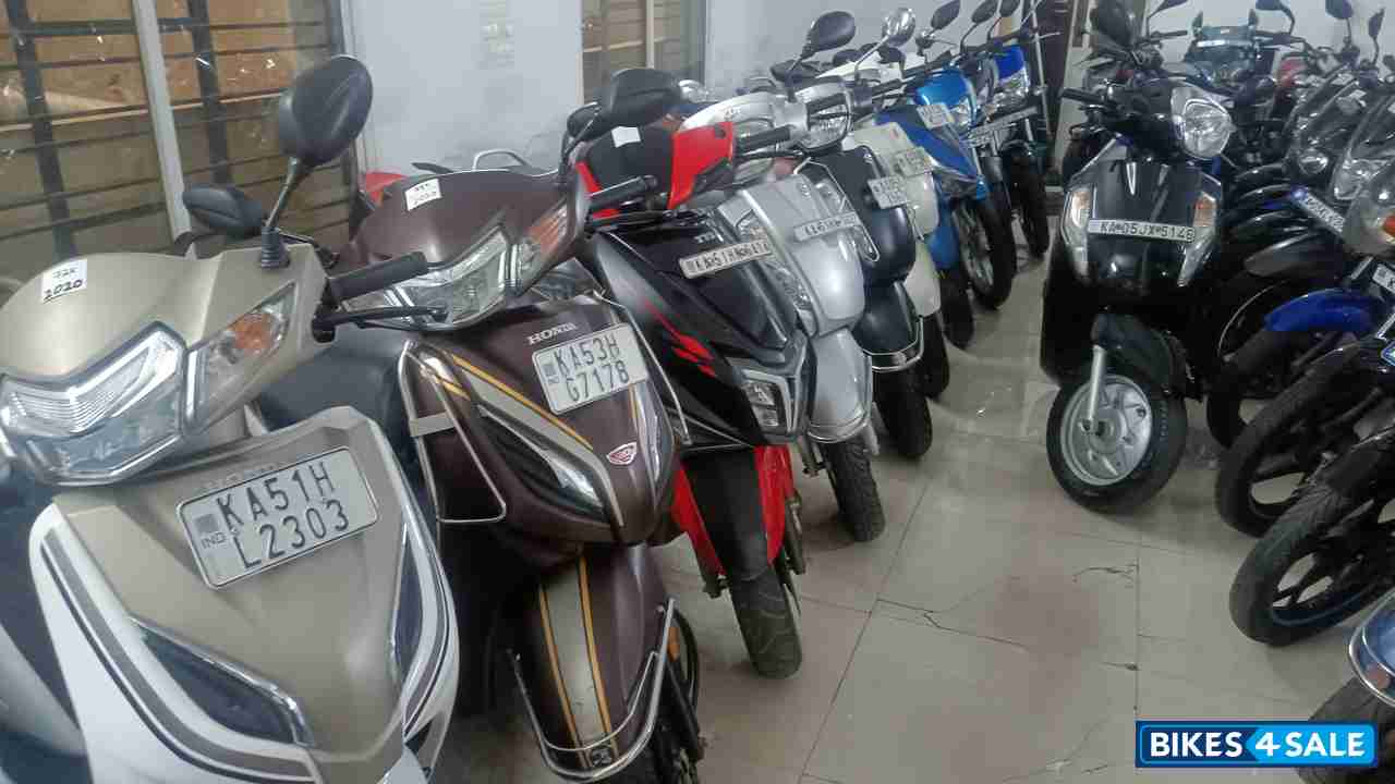 Honda Activa Premium Edition Deluxe