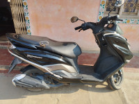 Suzuki Burgman Street