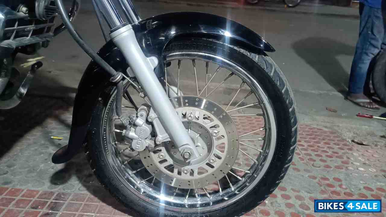 Bajaj Avenger Cruise 220