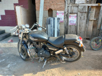 Royal Enfield Thunderbird