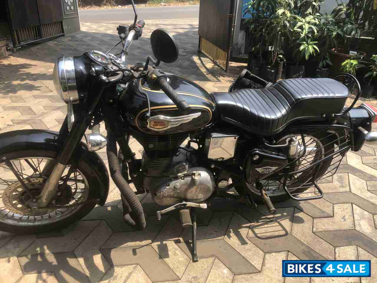 Royal Enfield Bullet 350
