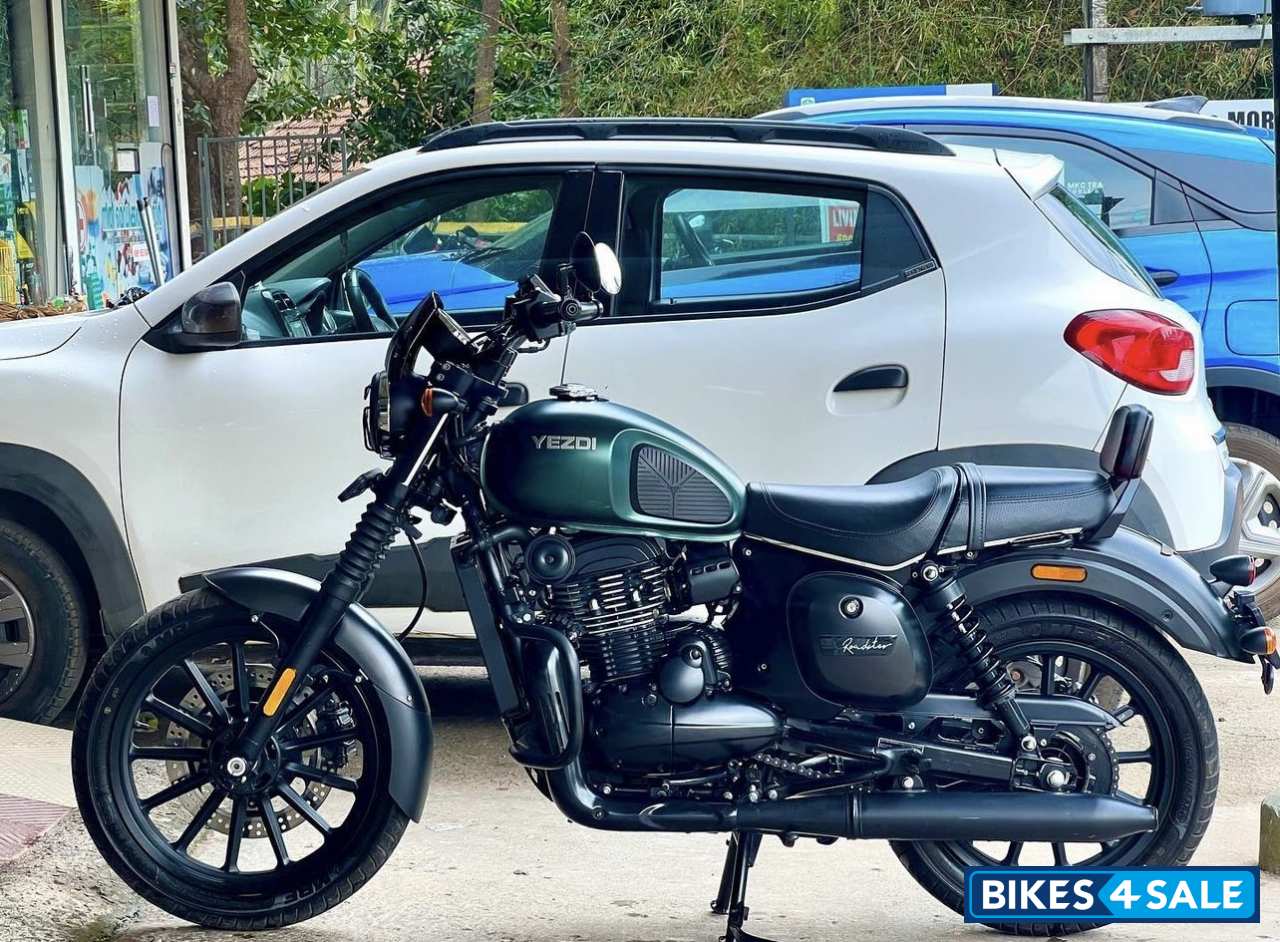 Smokey Grey Yezdi Roadster Dark