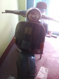 LML Vespa 1990 Model