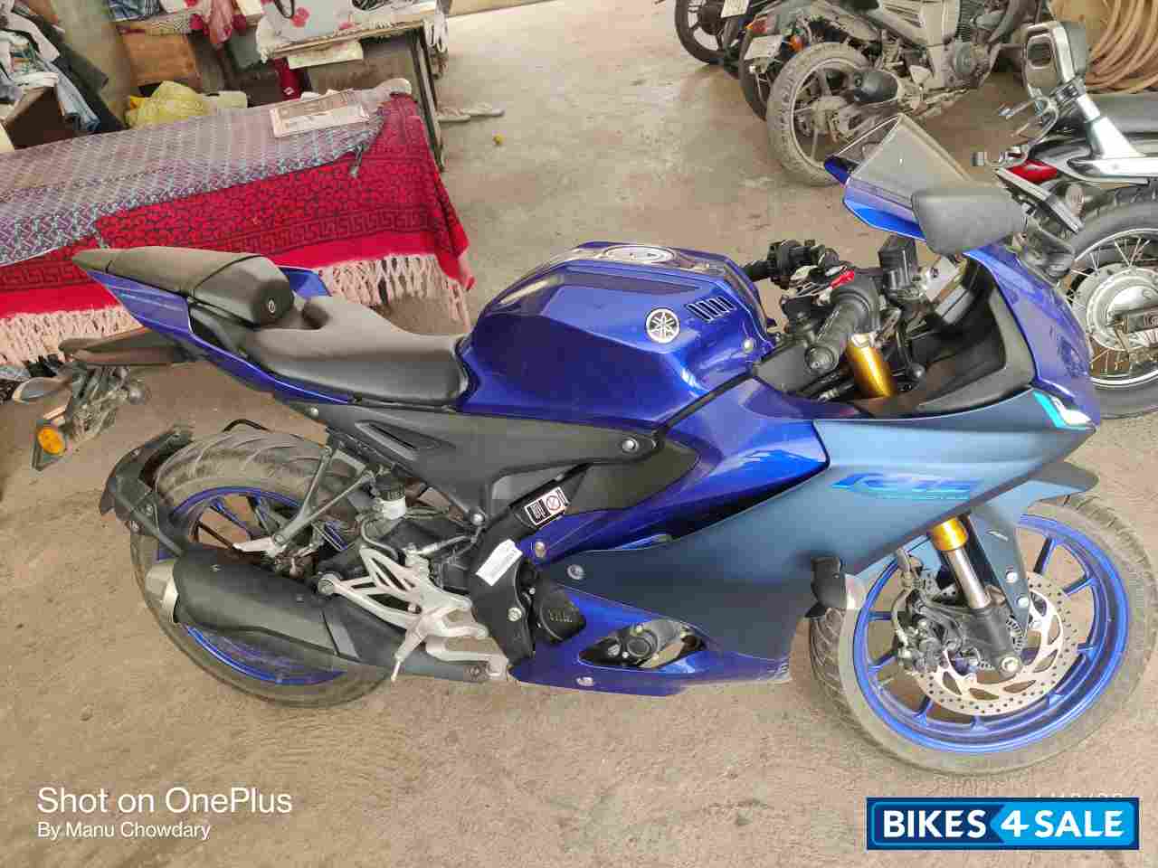Blue Yamaha R15 V4 Blue Yamaha R15 V4