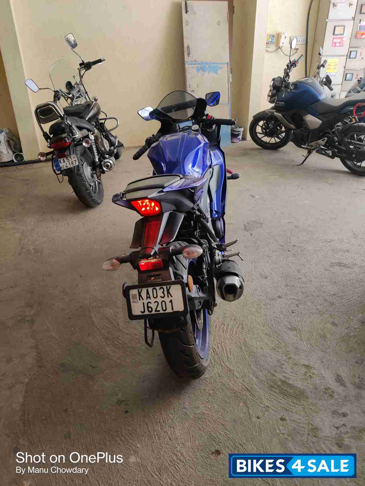 Blue Yamaha R15 V4 Blue Yamaha R15 V4