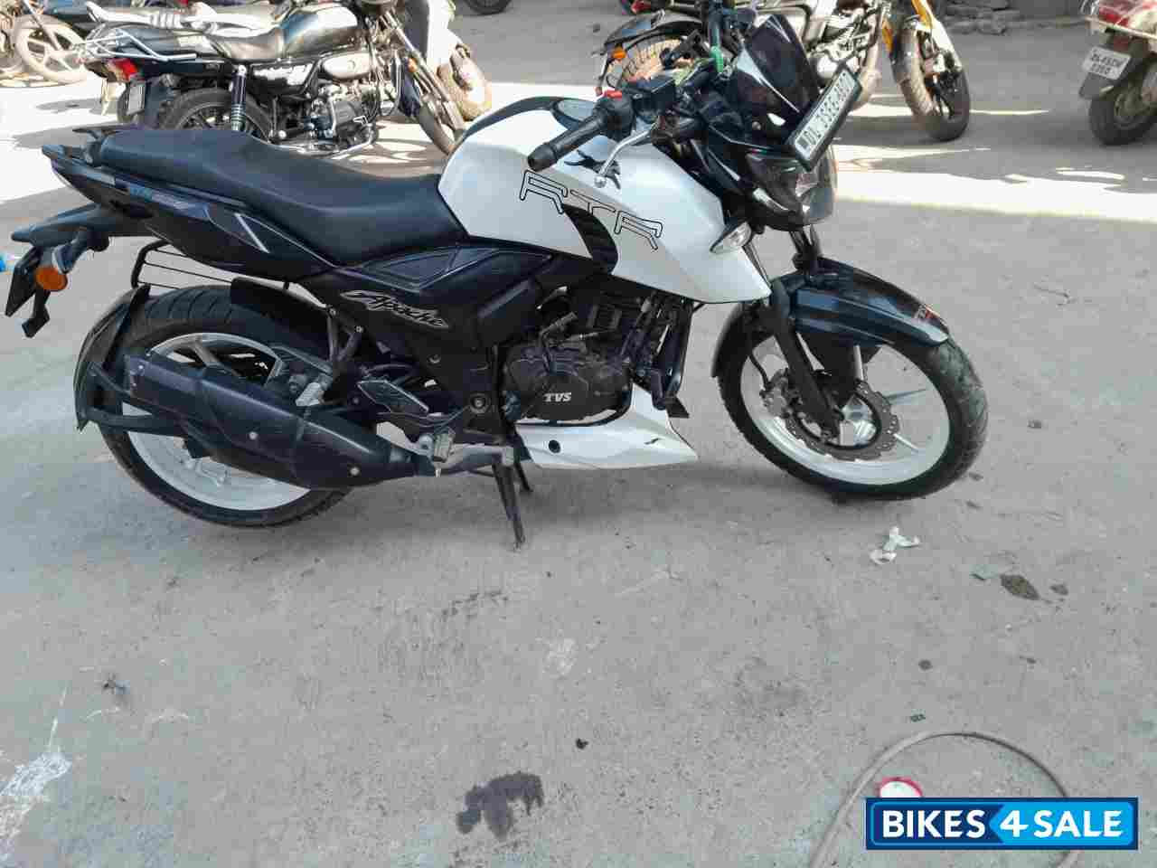 TVS Apache RTR 160 4V