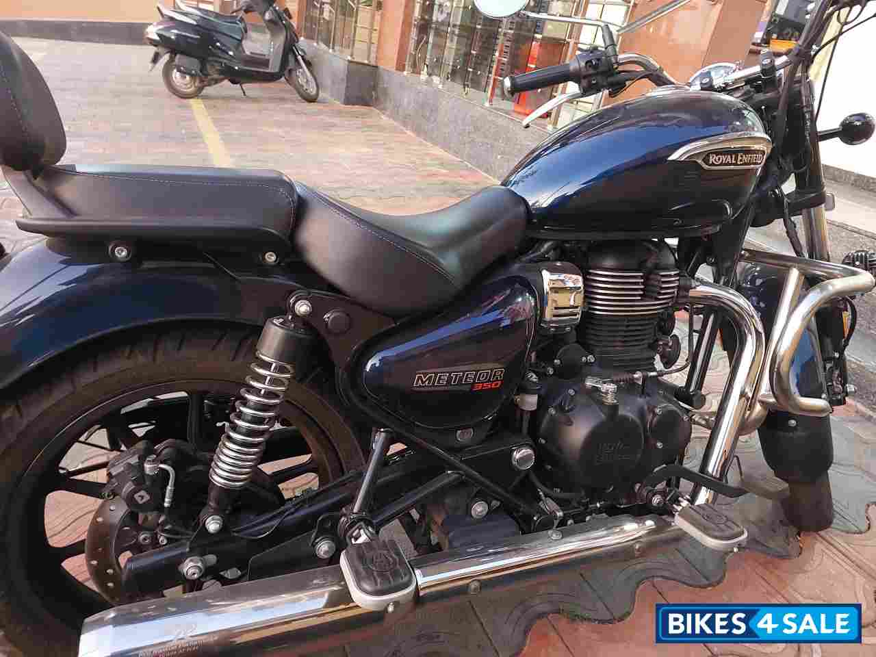 Royal Enfield Meteor 350 Stellar
