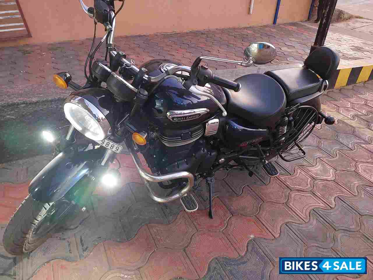 Royal Enfield Meteor 350 Stellar