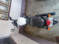 White Royal Enfield Thunderbird X 350