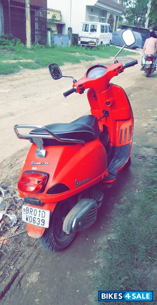 Matt Dragon Red Vespa SXL 125
