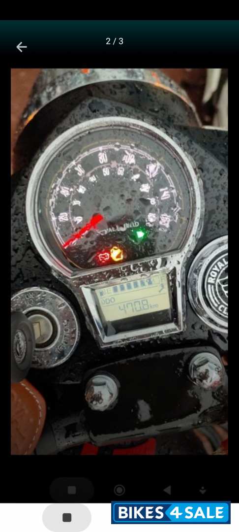 Black Royal Enfield Classic 350 Dual Channel BS6