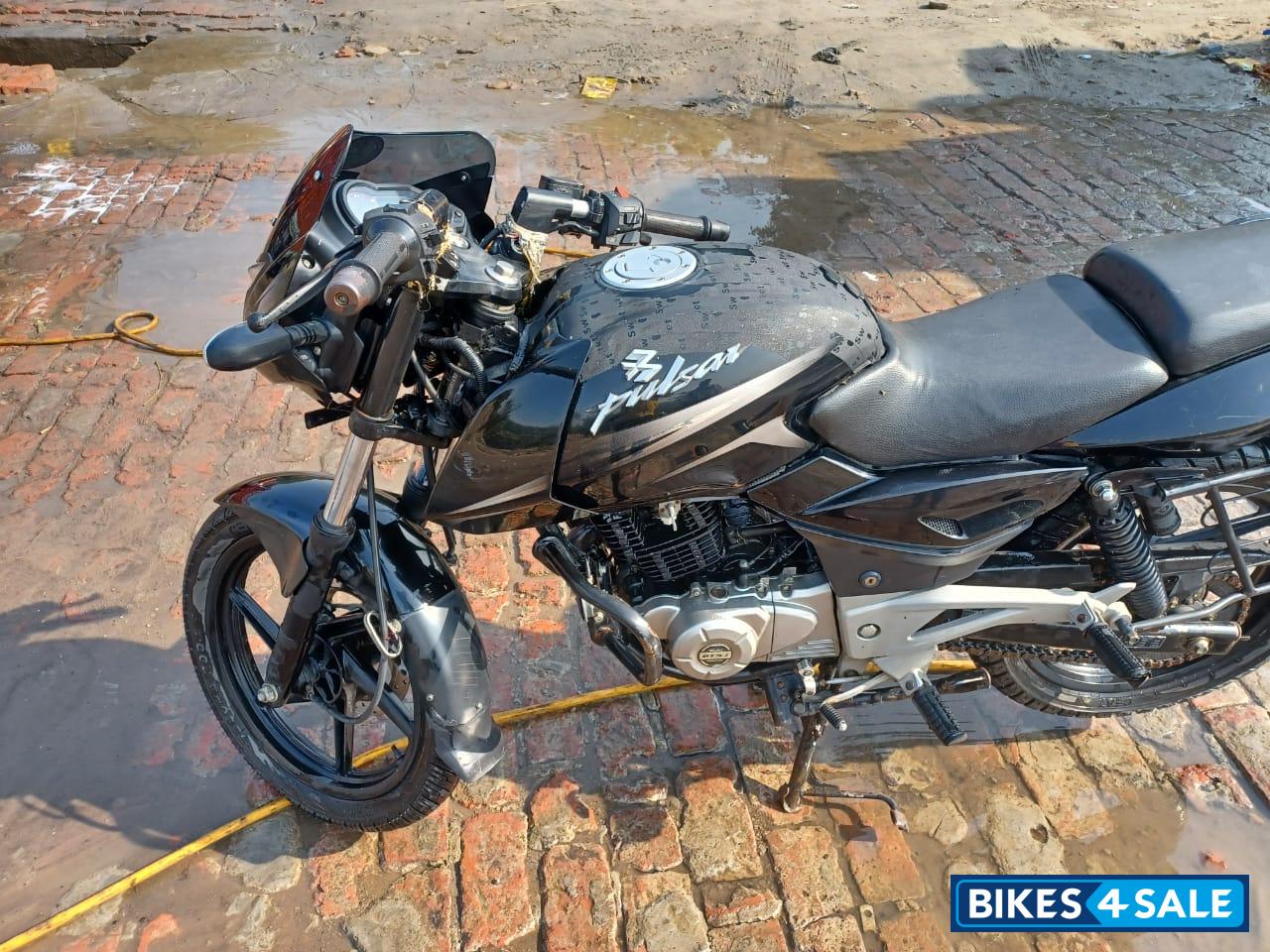 Bajaj Pulsar 180