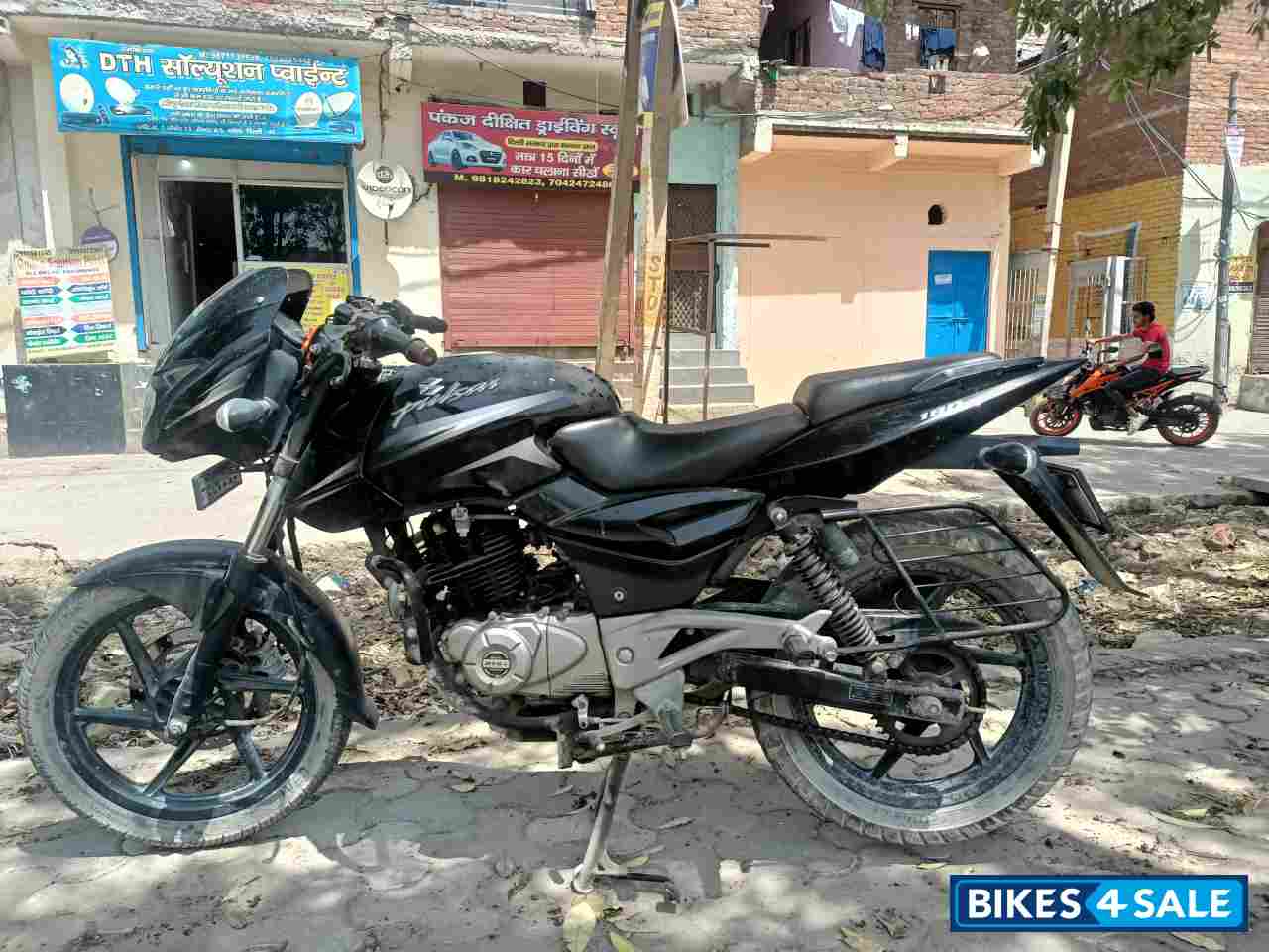 Bajaj Pulsar 180