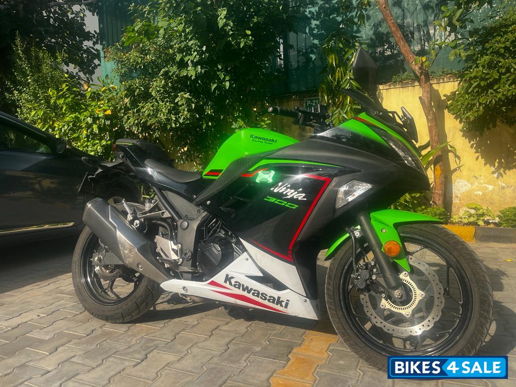 Kawasaki Ninja 300R