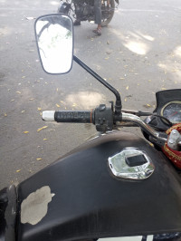 Bajaj V15