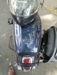 Bajaj V15
