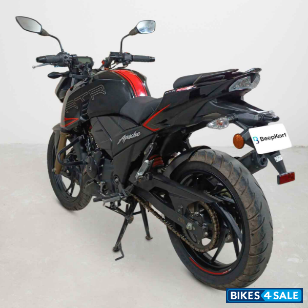 TVS Apache RTR 200 4V