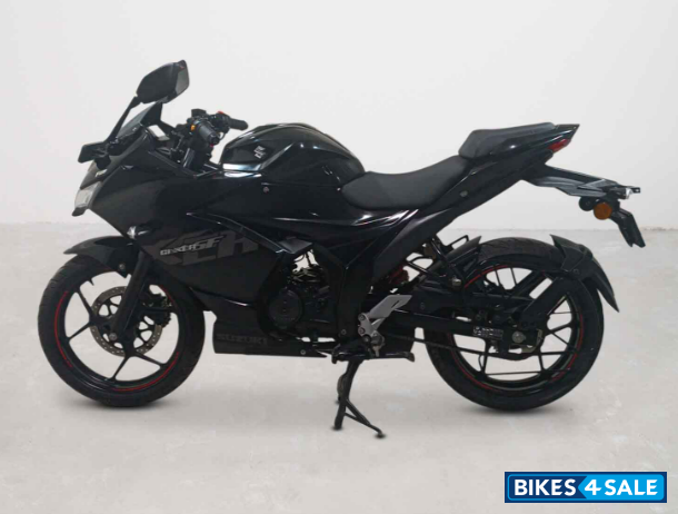 Suzuki Gixxer SF