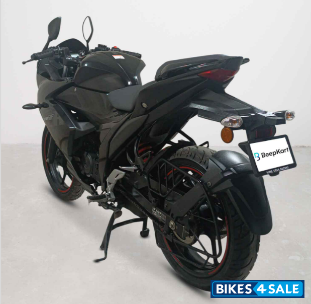 Suzuki Gixxer SF