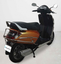 Mahindra Gusto 125