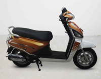 Mahindra Gusto 125