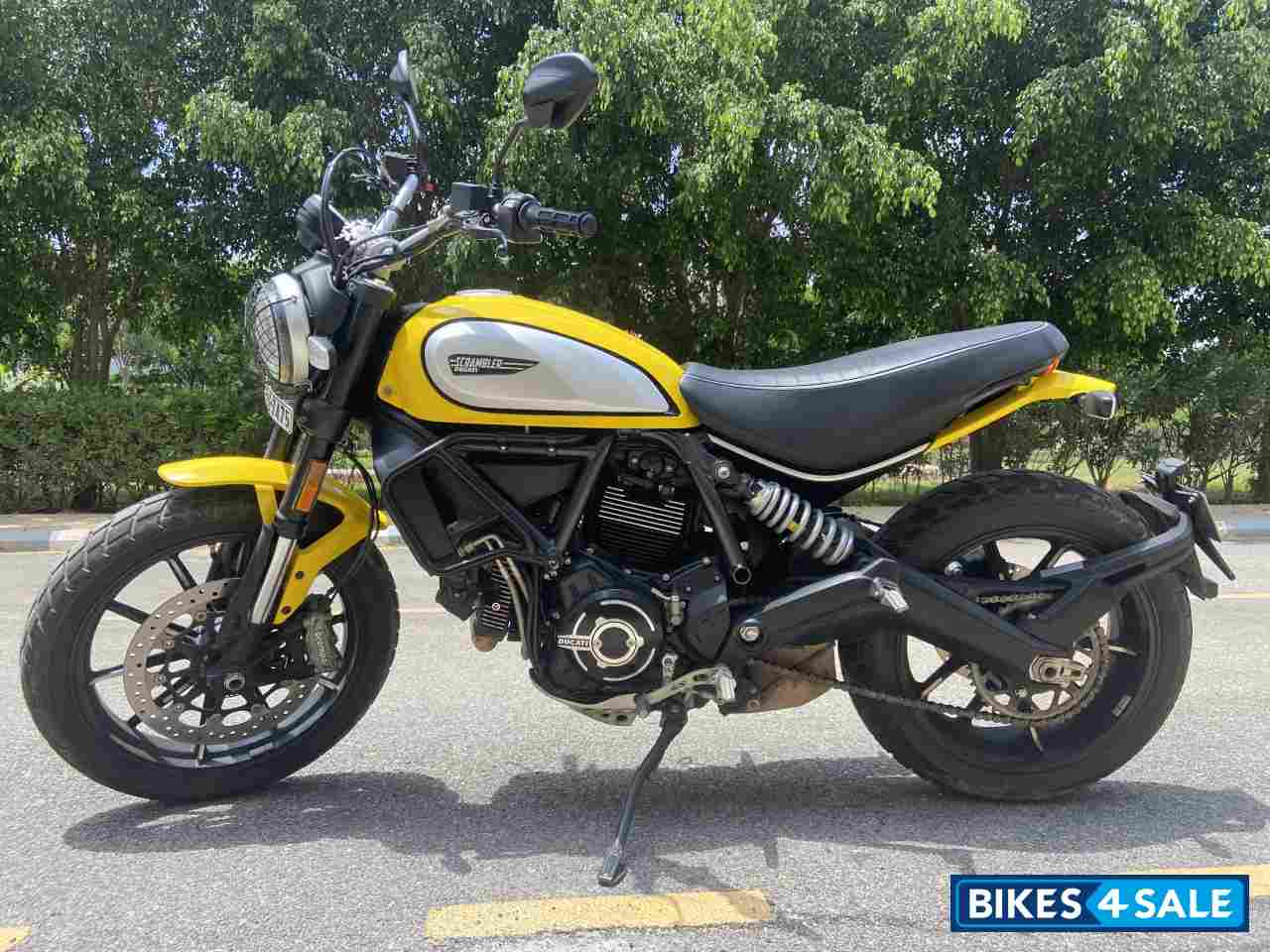 Yellow Ducati Scrambler Icon