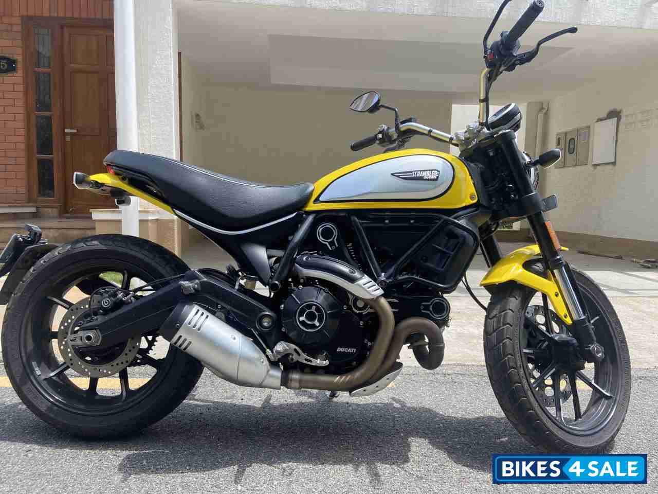 Yellow Ducati Scrambler Icon