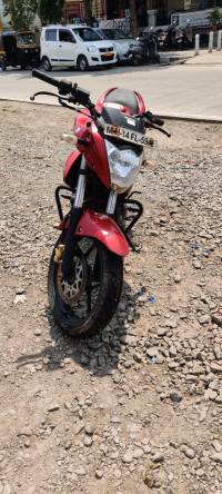Red Suzuki Gixxer 150