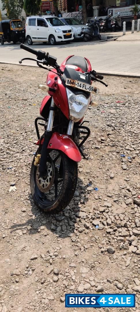 Red Suzuki Gixxer 150 Red Suzuki Gixxer 150