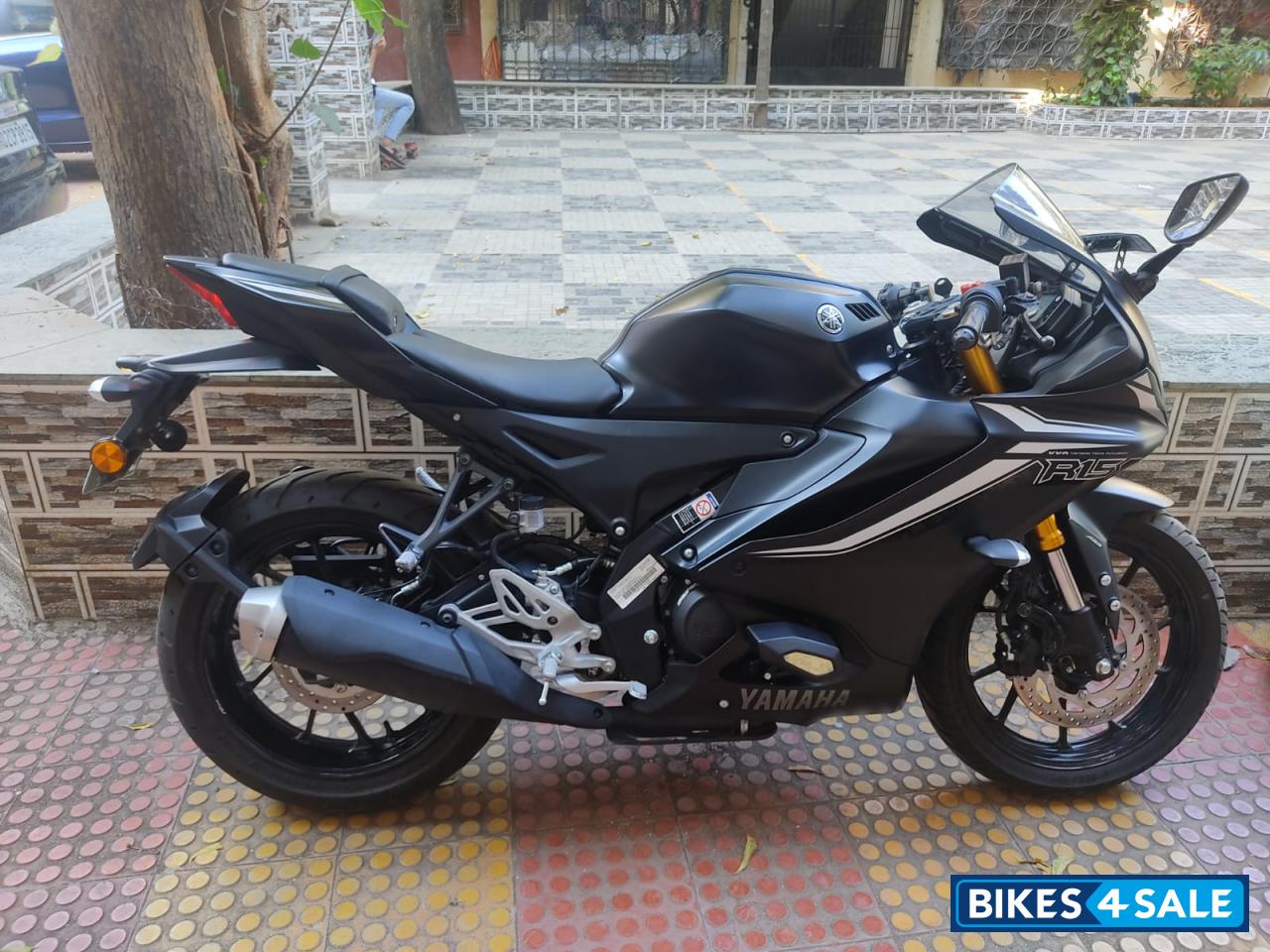 Matt Black Yamaha R15 V4